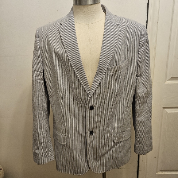Blue and White Striped Izod Men's Blazer/Sports Coat Sz XL - Picture 2 of 7